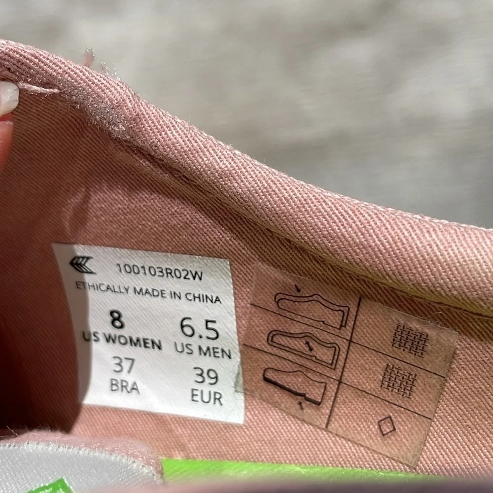 Cariuma Women’s OCA Low Rose Blush Pink Canvas Size 8